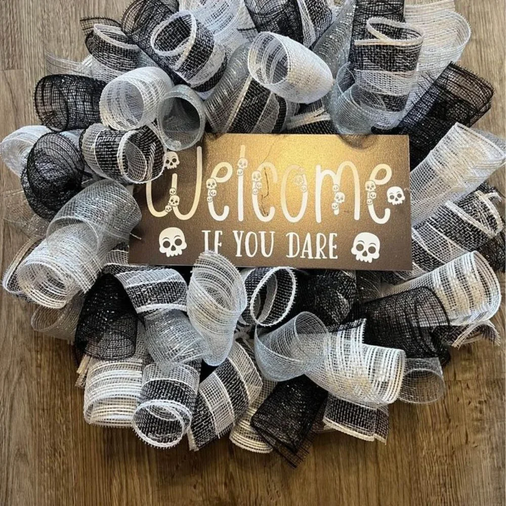 Handmade Wreath! Welcome If You Dare! Skulls! Great for door!